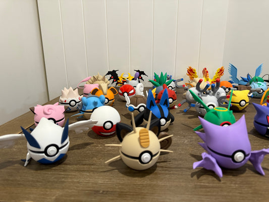 Pokémon Themed Pokeballs B